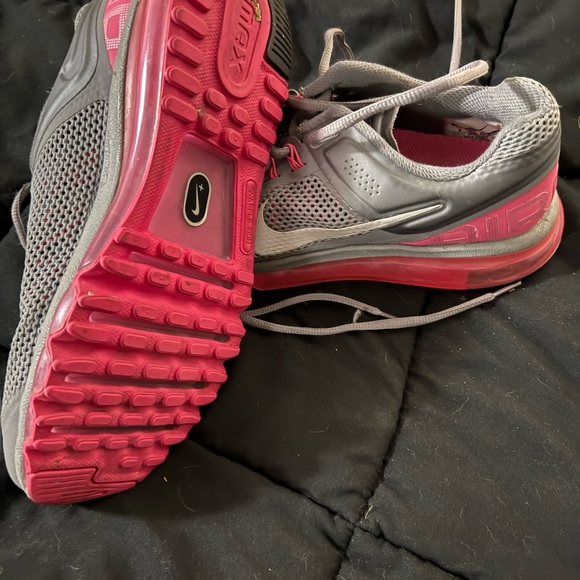 Nike Women's Gray and Pink AirMax - Picture 3 of 3